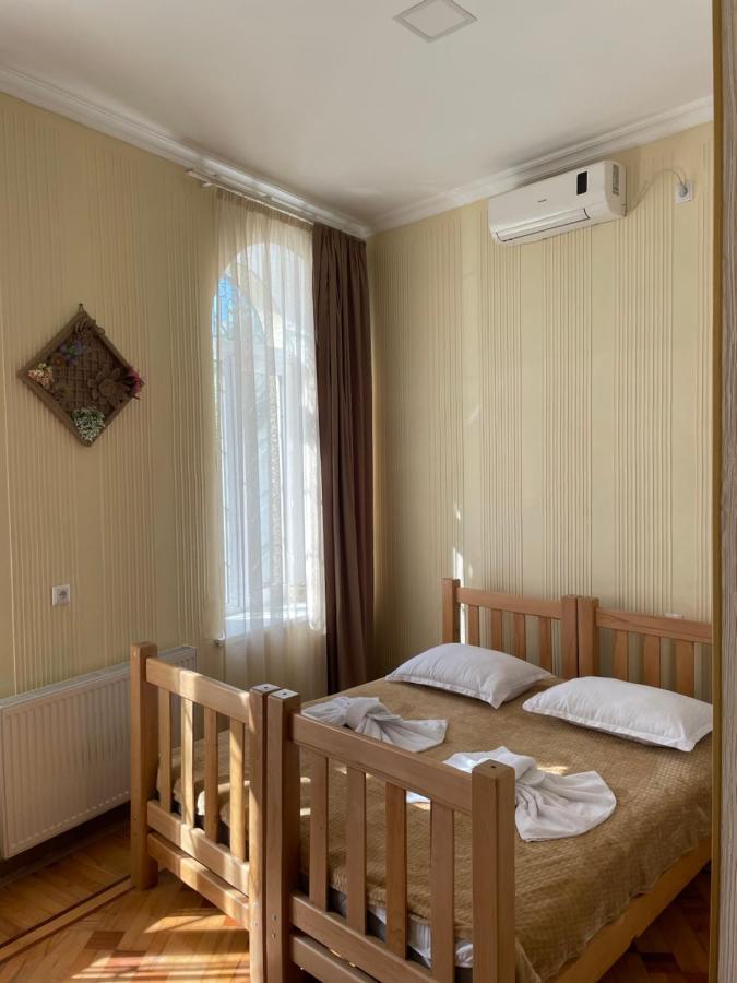 Hotel 1870 クタイシ エクステリア 写真