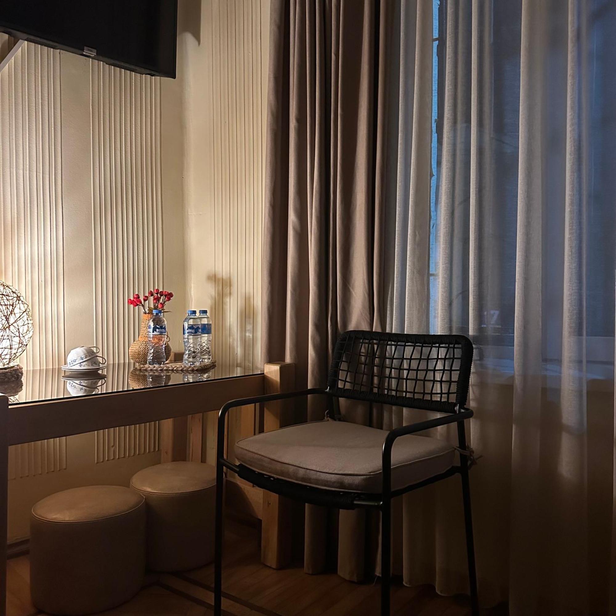 Hotel 1870 クタイシ エクステリア 写真